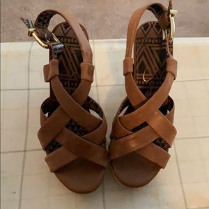 Jessica Simpson wedges.